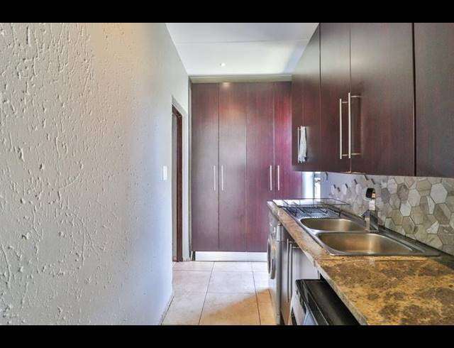 3 BEDROOM HOUSE FOR SALE IN GREENSTONE HILL